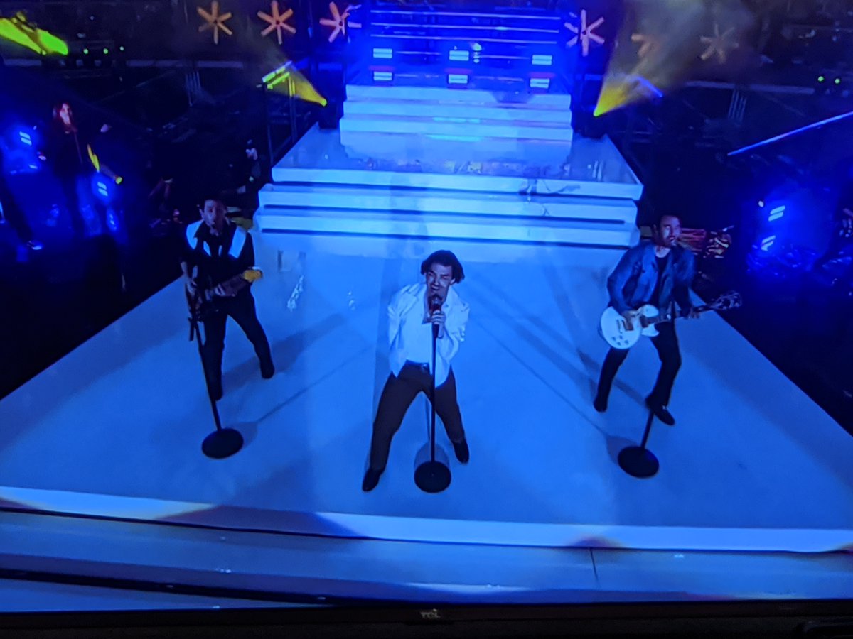 DallasStage's tweet photo. For those of you who watched the Cowboys vs. Giants on Thanksgiving, you saw our stairs at halftime with the Jonas Brothers performing on them! Thank you @MediaWestEvents for the opportunity! #customscenic #nfl #cowboywin #jonasbrothers https://t.co/rKnmwgdPU2