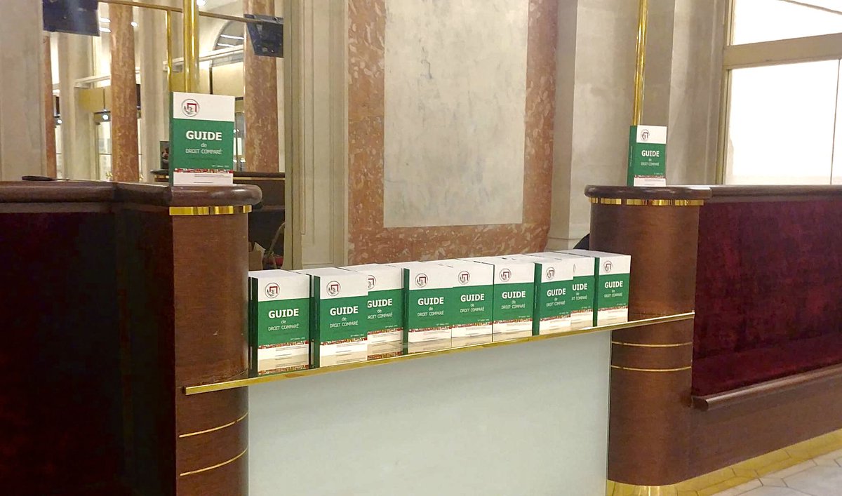 Lors de l’AG des <a href="/NotairesdeParis/">Notaires de Paris</a> du 17/11, des étudiants du M2 ont distribué aux notaires présents le Guide de Droit comparé mis à jour.

Nous tenions à remercier la chambre des notaires de Paris et Me Tarade de nous avoir permis d’être présents à cet événement.