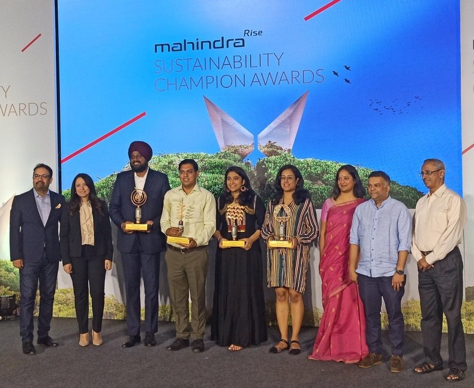 Mahindra &amp; Mahindra has announced the winners of the first edition of Mahindra Rise Sustainability Champion Awards. The company's sustainable initiative aims to create opportunities and provides recognition to changemakers ➡️ bit.ly/3ARgtP8