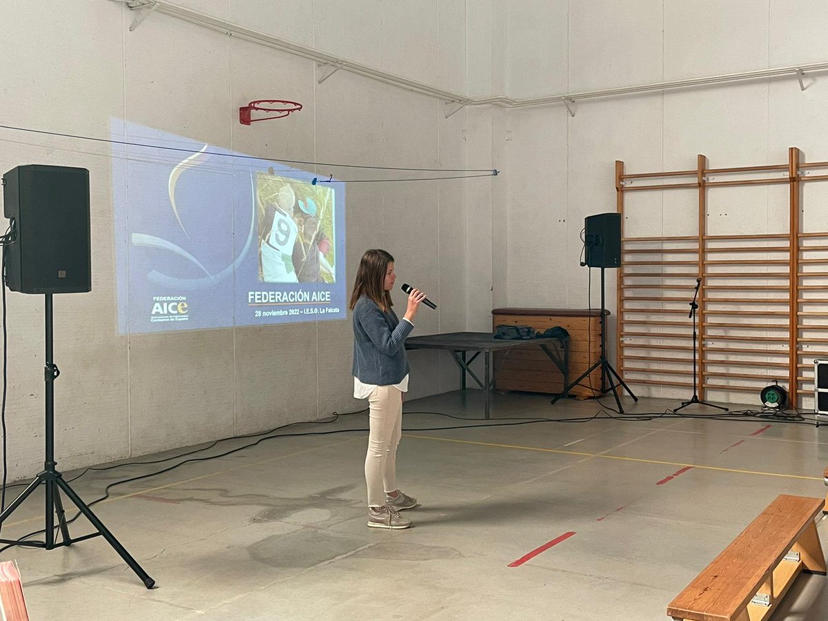 Nuestra socia María <a href="/maria_rodmon/">María Rodríguez</a>, ha dado una charla sobre el IC y su trayectoria personal como usuaria de IC en su pueblo, Villafranca de los Caballeros, con motivo del Día de la Discapacidad 🐌