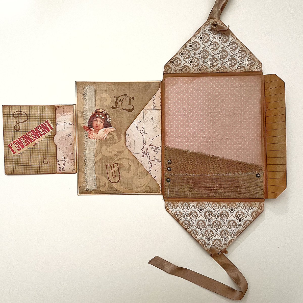 LeCafeCraft's tweet photo. Super Stash Envelopes!!

Sharing one of the COOLEST envelope projects I've done in a while! Flip through video here: https://t.co/6TMdhtUW8A

#happymail #vintagecrafts #ephemera 
#collageart #practicalcrafts #envelope 
#bookart #envelopeart #snailmail https://t.co/7mKhZZtBM0