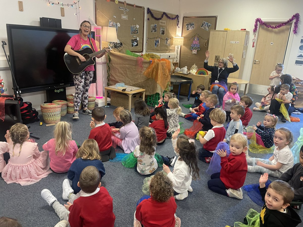 blairmore1's tweet photo. We were very lucky to have a special guest today in nursery - Lynette from Boogie Bugs. The children were learning about rhythm, rhyme and listening for instructions, and of course they also had lots of fun! 🎶🎶🎹🎸 https://t.co/ftPrAdfmKm