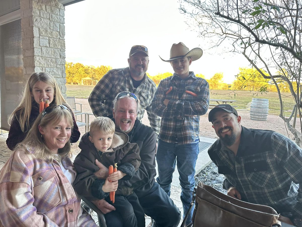 wscwinery's tweet photo. We had such a great Thanksgiving weekend at WSCW! Thank you to everyone who came out to celebrate -- cheers! #WestSandyCreek #WSCWinery #TexasWinery https://t.co/4rxEE4q5gi