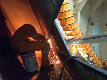 ggtechserv's tweet image. #lloydsregister #dnvgl #abseagle #bureauveritas  #classnk #shipmanagement #shipinspection Repairs below the waterline continue to go well, hull inserts prepared &amp;amp; being fitted inside the cofferdam/habitat....