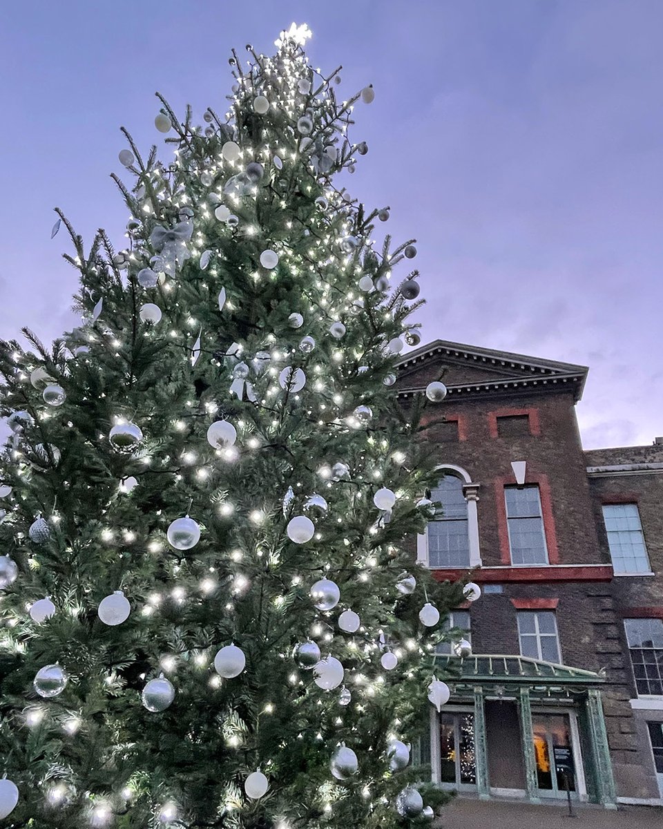 Historic Royal Palaces on Twitter "Rockin' around... 🎄This morning