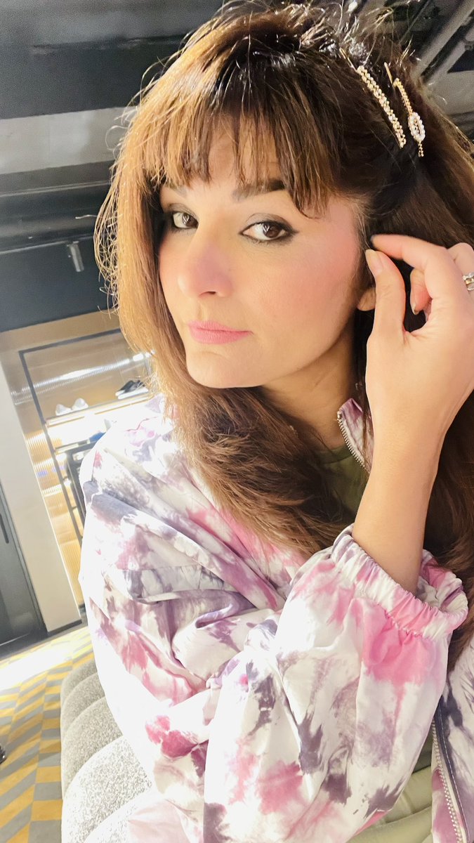 Safinakhan's tweet photo. Growing my #GrayHairs 😍
No #Filter Sardo Tay Maro 😎 https://t.co/JAcEpWjJ98