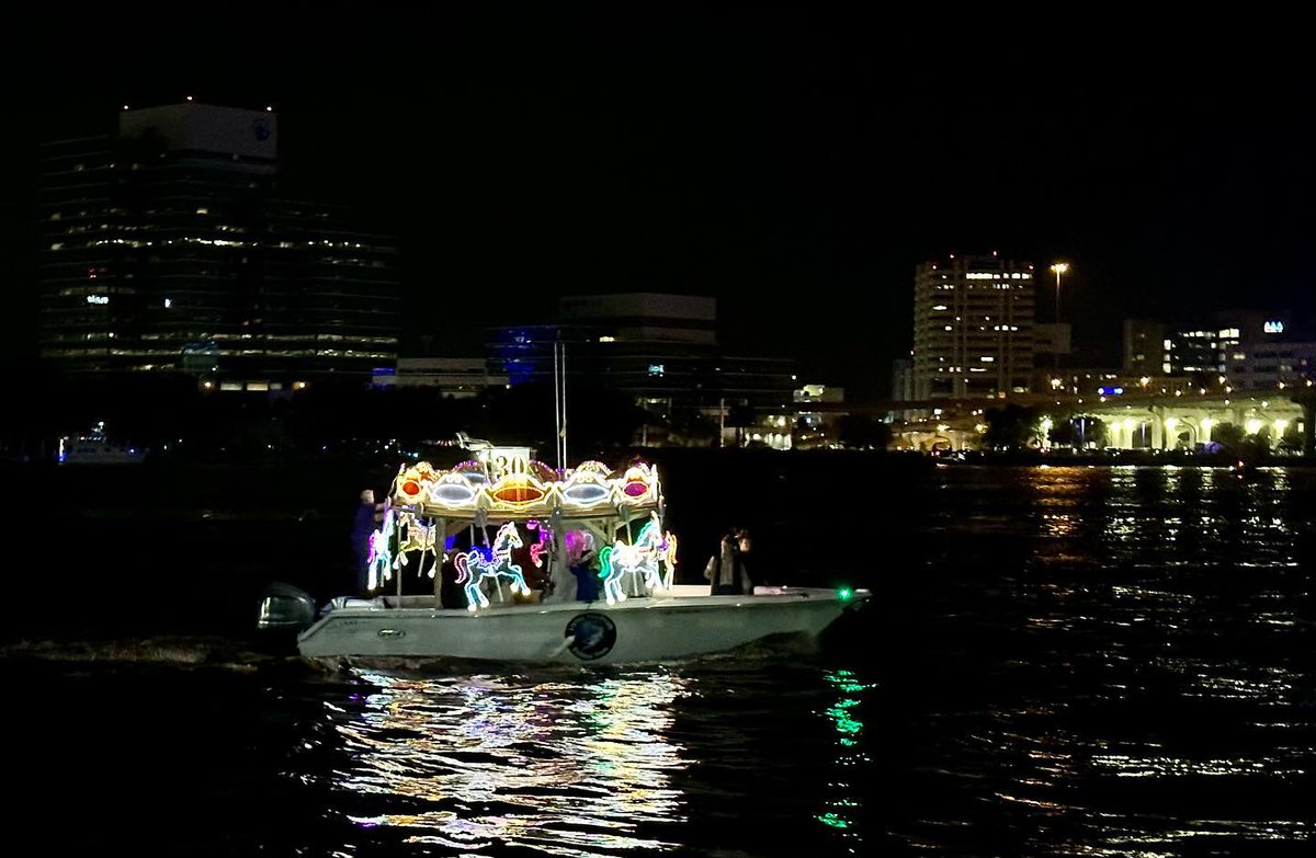 We wanted to recognize and thank our <a href="/CityofJaxEvents/">City of Jax Office of Sports & Entertainment</a> team for their hard work in putting on another amazing Light Boat Parade 🎇 The <a href="/904popup/">904 POP UP</a> keeps getting bigger and better every year and we are so happy to see everyone enjoying one of our favorite annual traditions!