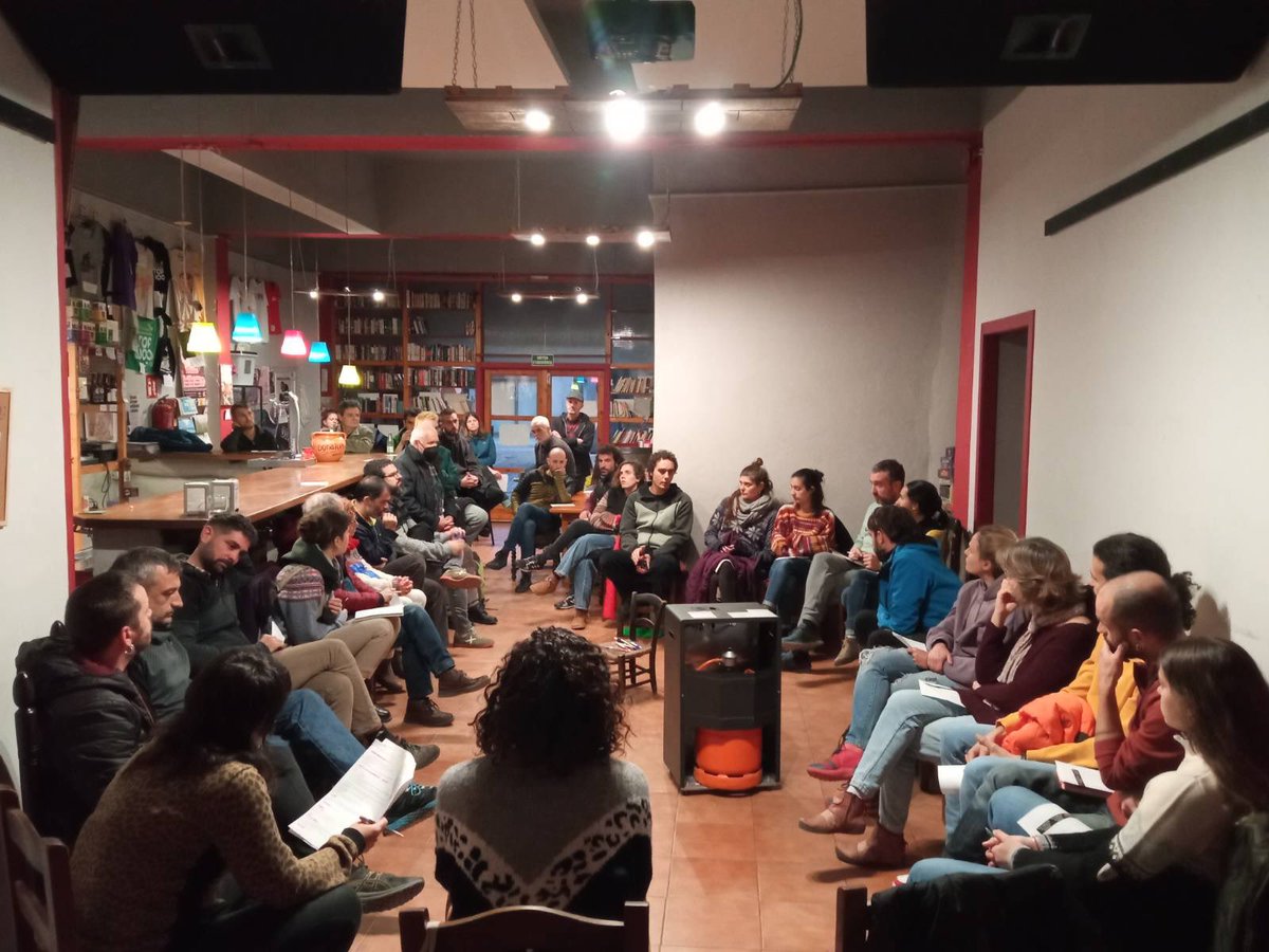 CUPlaSeu's tweet photo. Moltes gràcies a totes les assistents a l'assemblea d’ahir! 💓

#CUPLaSeu https://t.co/WNiyGTBfyd