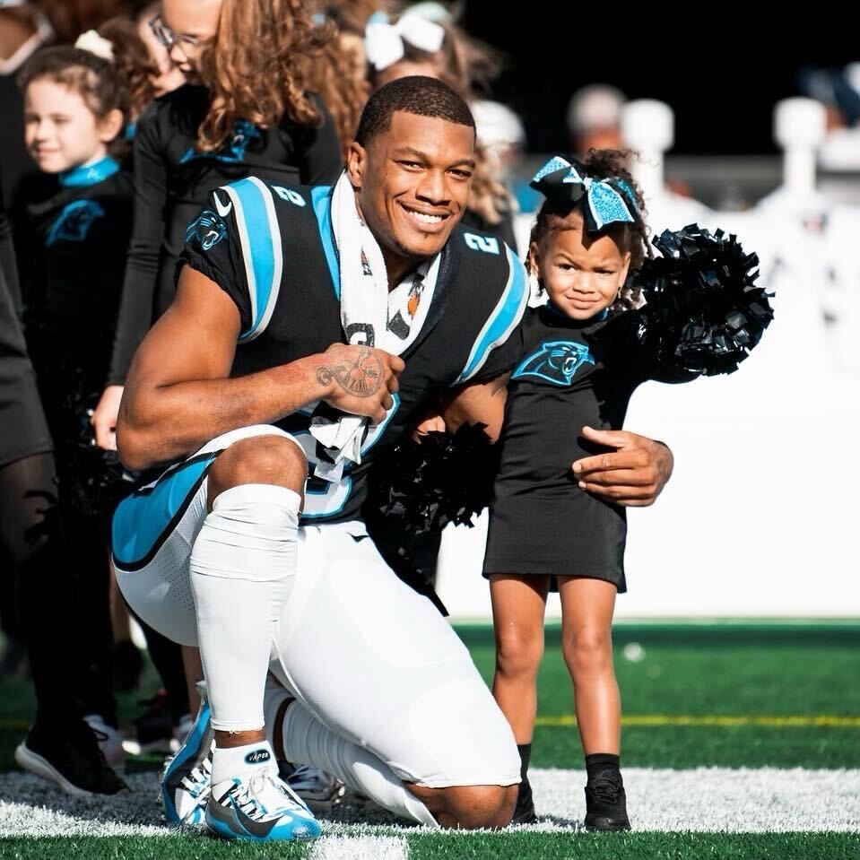 Panthers's tweet photo. Both Moores took the field yesterday ✌️

Reply with a 💫 for your chance to win a jersey signed by both of them! https://t.co/JLLCIGt3Mh