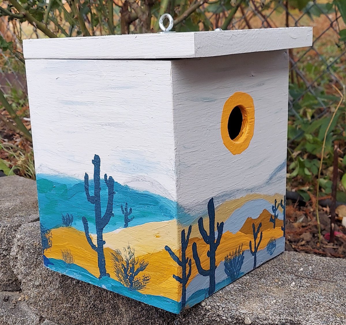 30secondsguy's tweet image. Another attempt at hand-painting birdhouses.  Picasso watch out!  Called Southwest, this is an one of a kind!  Check it out as well as my other new additions - etsy.me/3EC0KEU  Use code FACEBOOK15 for extra discount!