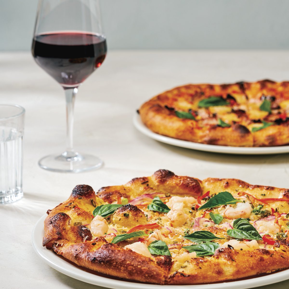 A shared slice is always nice 🍕

Now through December 11th, Get $10 off* any two new Earls Pizzas when you order delivery through DoorDash. Just add your favourites to your cart + use promo code DATENIGHT10 at checkout for the perfect date night in!