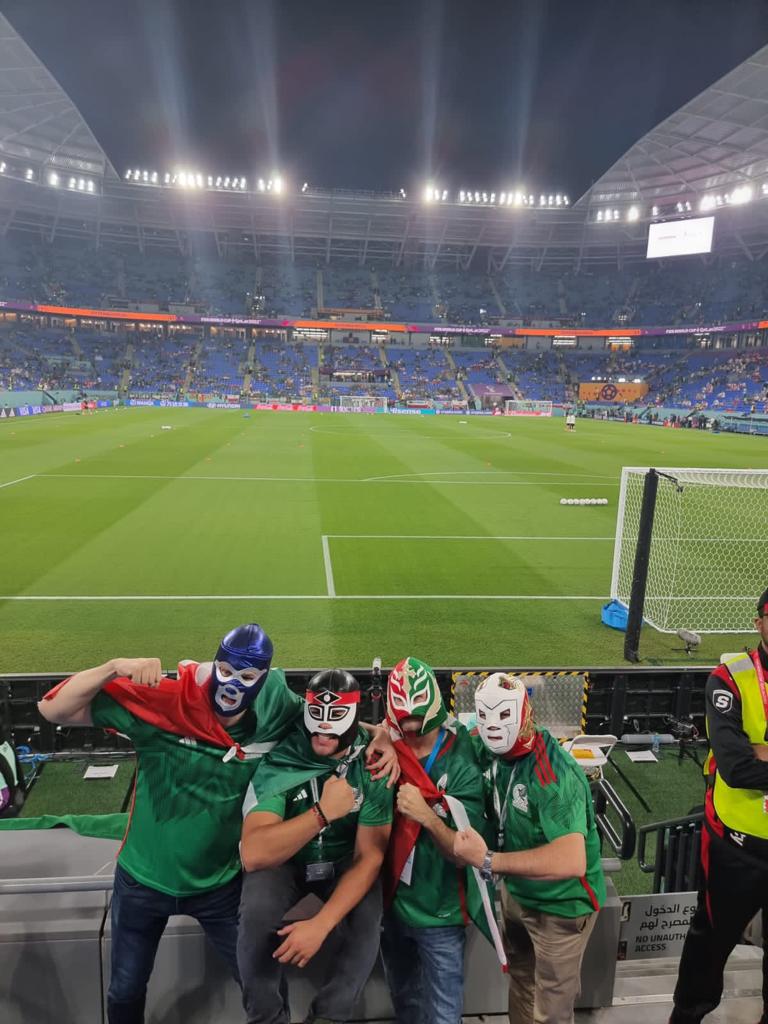 InfochannelMX's tweet photo. #PasiónMundialista | "Experiencia inolvidable" 🤩

Así es como los 30 socios de negocio de @CTInternacional están disfrutando de su estancia en #Qatar y de algunos de los principales partidos del #MundialDeFútbol de la #FIFA #Qatar2022 🏆⚽ https://t.co/aGuEhx6ZI3