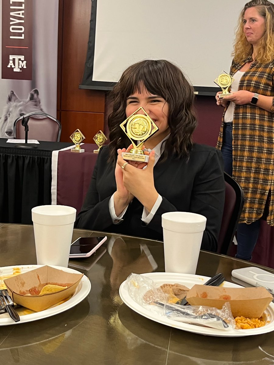 CMASatUTA's tweet photo. Congratulations to @CMASatUTA Minors and @polsutarlington Majors Emerson Escobar and Mak Martínez who earned perfect ballots in the Amer. Collegiate Moot Court Association’s South Texas Regionals 2022 competition. Martínez was also awarded Best Oralist 6th Place. #orgullomexicano https://t.co/8Zxw7QKtNh