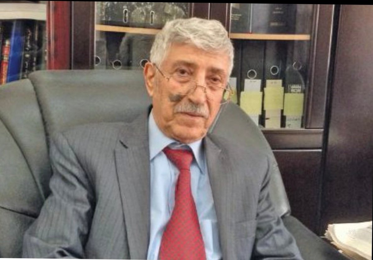 AOAltwaijri's tweet photo. توفي اليوم في صنعاء الأديب والشاعر اليمني الدكتور عبد العزيز المقالح عن عمر ناهز 85 عاما.
كان رحمه الله من أبرز أدباء وشعراء اليمن والوطن العربي، وقد التقيت به مراراً وعرفت فيه التواضع الجمّ، والثقافة الواسعة، وكريم الخُلُق 
رحمه الله وأسكنه فسيح جنّاته. 
عزائي لأسرته ومحبيه. https://t.co/ow82w6D7bo