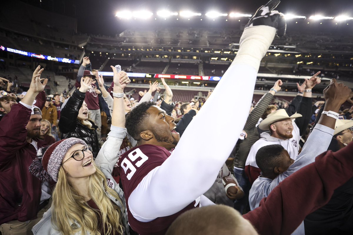 Brandon Leone on Twitter "RT DindyGabriel Best fan base in the nation!"