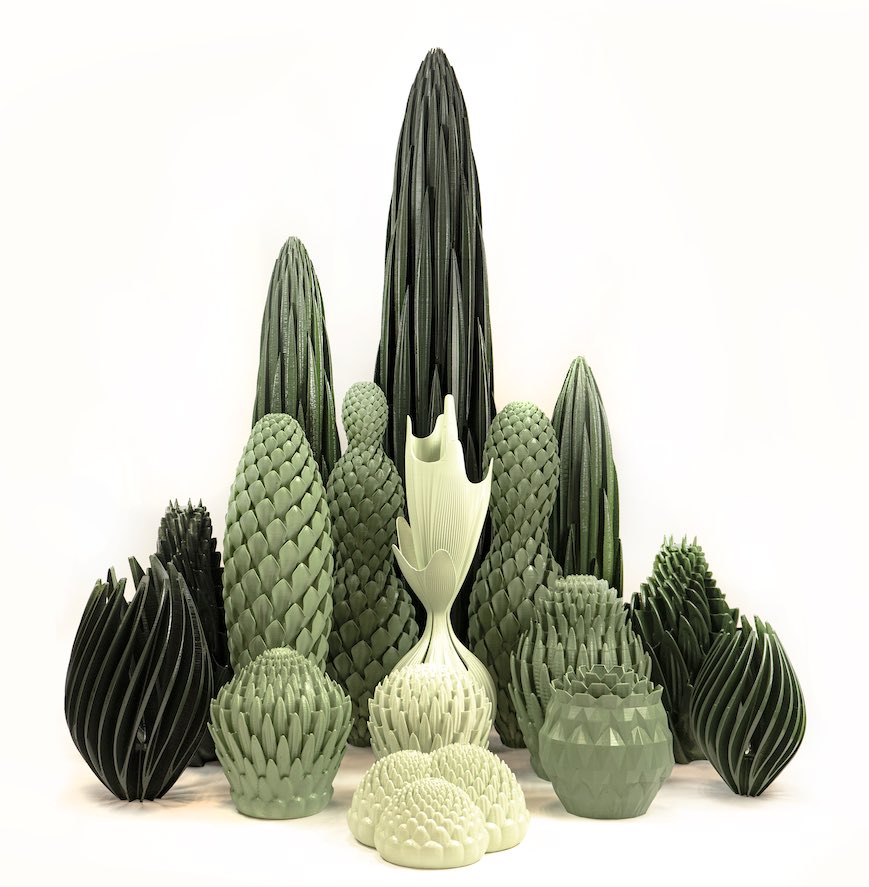 ondiseno's tweet photo. Unas “esculturas que respiran 🌵🌬” y purifican el aire, ideadas por @XRefArchitects, integran la #exposición ‘#Diseño+#Salud’, que, comisariada por #RamónÚbeda y enmarcada en el programa de @WDCValencia2022, acoge el @MuVIM. 

👉https://t.co/lyEF69S0LD https://t.co/YbilBSsamE