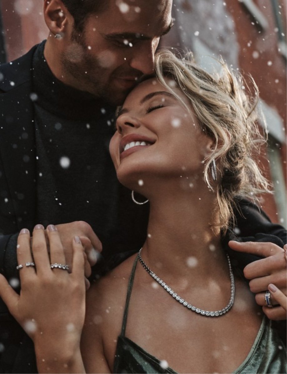 ashli_nic0le's tweet photo. Glittering diamonds make the very best gifts. ​Find just what you’re looking for at KAY. #KayEmployee #cybermonday #gifts #deals #jewelry #christmas

https://t.co/obYSf6s9dO https://t.co/imjOidB2NH