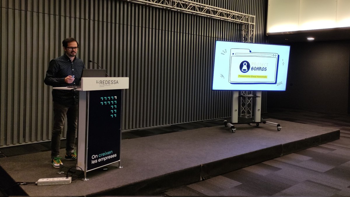 RedessaReus's tweet photo. #projectboards és una startup que proposa un entorn híbrid i interactiu per impulsar la creativitat a través d'eines de realitat augmentada. https://t.co/YzPdpk9HDq