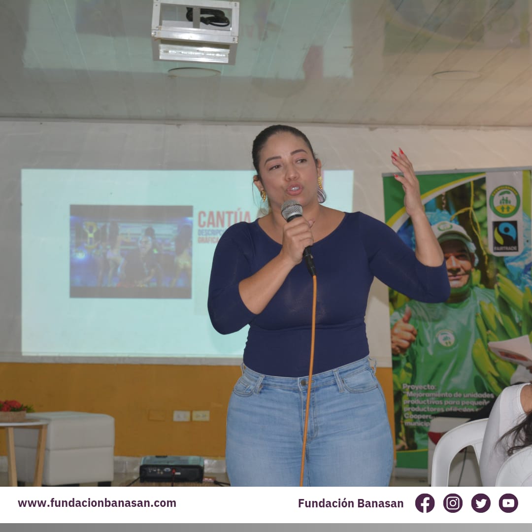 FundaBanasan's tweet photo. #AsíSeVivió El #IForoDeLaNoViolenciaContraLaMujer en Zona Bananera. Evento transformador en donde 120 participantes de corporaciones, cooperativas, fincas bananeras y de la comunidad identificaron señales de violencia, rutas de acción y compartieron historias de vida.
#NiUnaMás https://t.co/kT8y57VCct