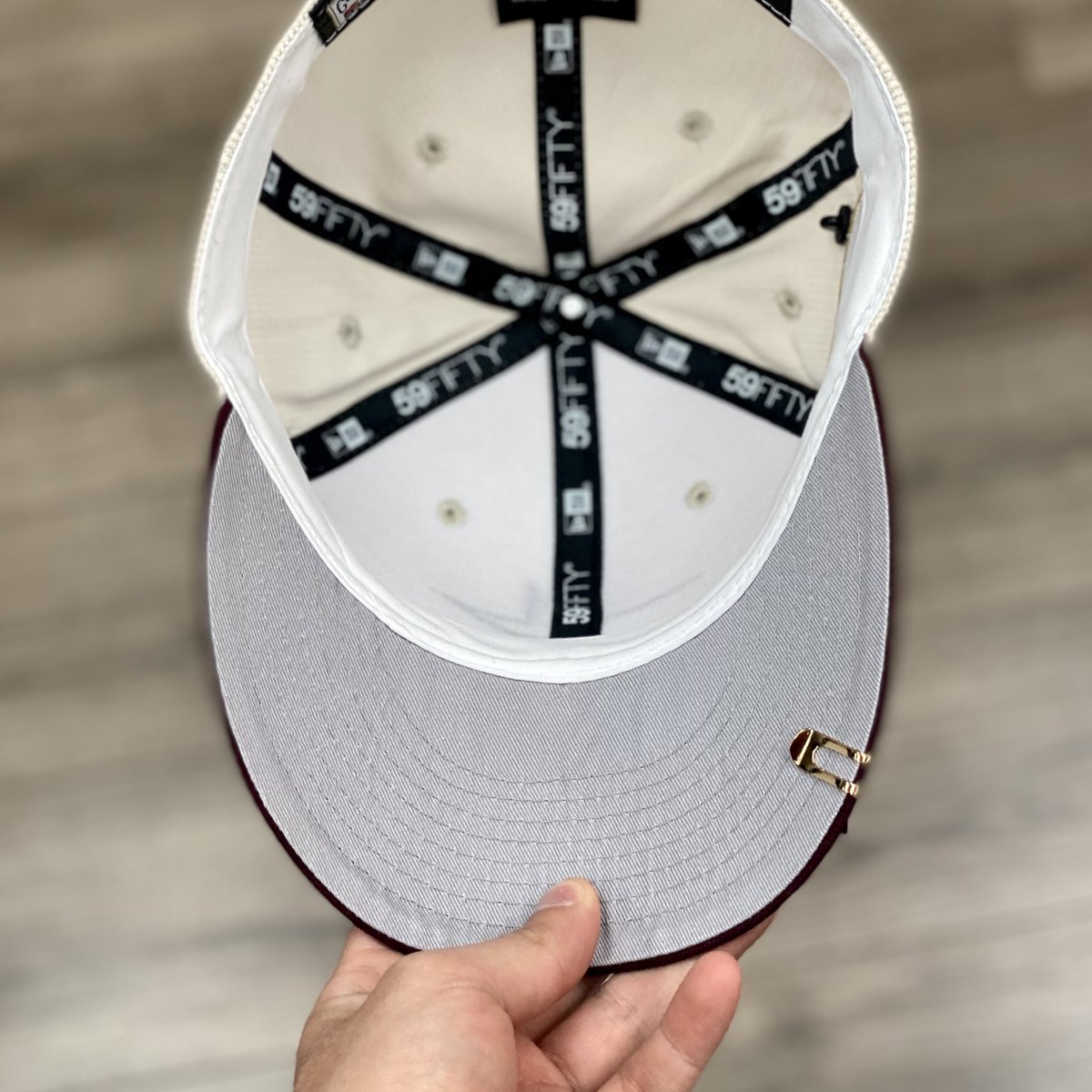 HtxCapGhoul's tweet photo. On Mondays,we stay comfortable in cord. https://t.co/PtMAgKZ9SO