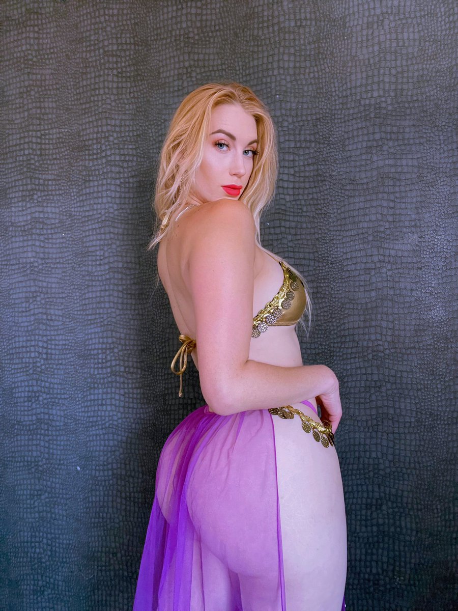 Amber Hayes on Twitter: "😈"