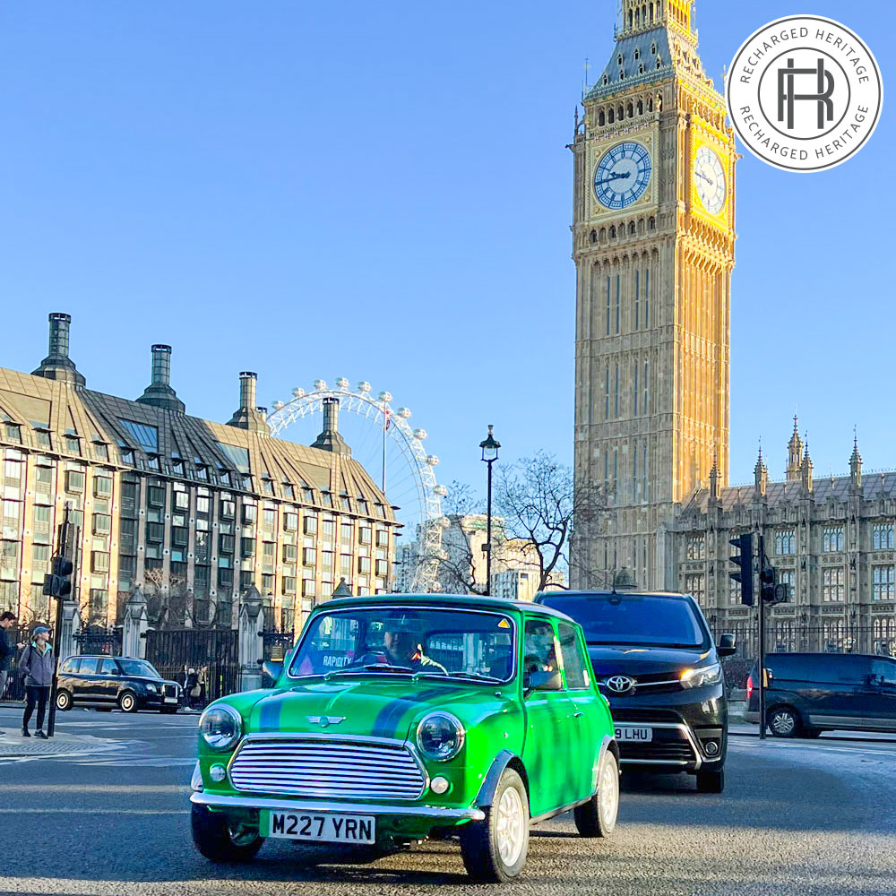 RechargedH's tweet photo. "For thousands of us who had to get around London quickly, the Mini was like the answer to
a prayer" Peter Sellers

The MINI Recharged is still the perfect city car, but
now with zero-emissions!

#rechargedheritage #minisport #london #londontour
#bigben #londoneye https://t.co/fWGxfcfK3W
