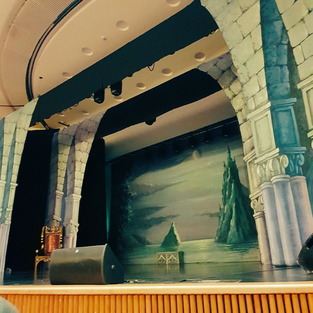 LeifBackman's tweet photo. In a few minutes, Kyiv Grand Ballet: Swan Lake #helsinki https://t.co/KxgJ1QA256