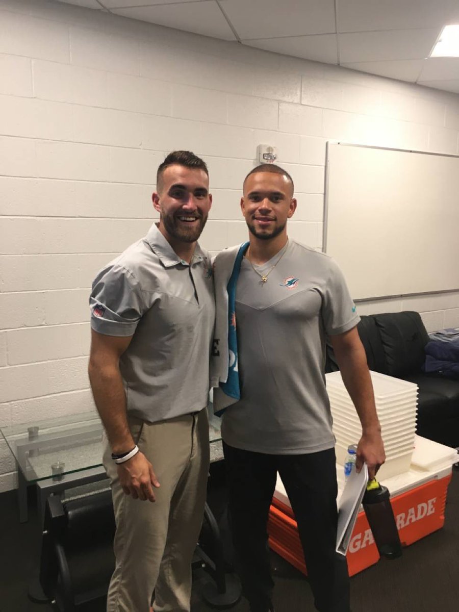 Two former GAs in Andrew Papirio and Mathieu Araujo absolutely CRUSHING it down in Miami!! @CoachPapirio works with the Dolphins’ Strength and Conditioning program and @Coach_Araujo works with their Defensive Backs‼️🔻 #WHYSC #SCGUYS
