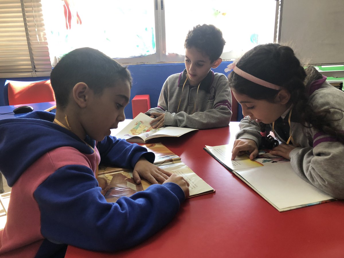 LibraryDawha's tweet photo. “The love of books is the root of all happiness!”
#Breaktime #Reading_Time #Borrow_books @HanaJoumaa @makdawhaschool https://t.co/1nfyWefTkS