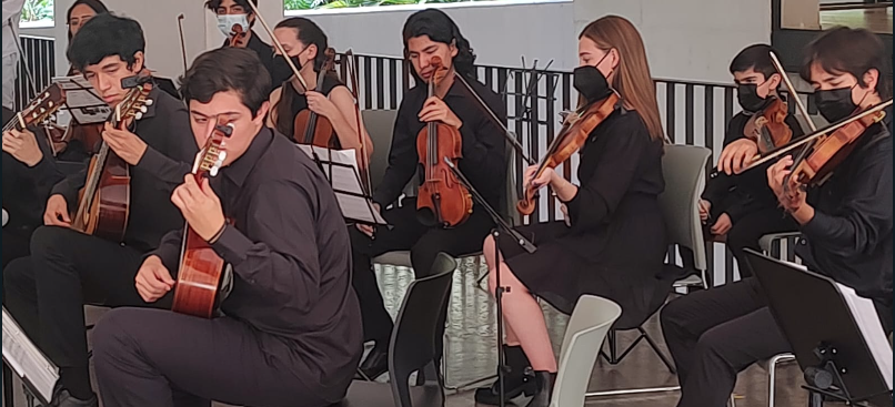 mmacjs's tweet photo. 🎻Música de concierto interpretada por jóvenes artistas, así será nuestra #NochedeMuseos. Ven en familia a disfrutar de este preámbulo a la época navideña.
#Música #Jóvenes #Museo #MMAC #MMACJS https://t.co/vV0z07Fqoe