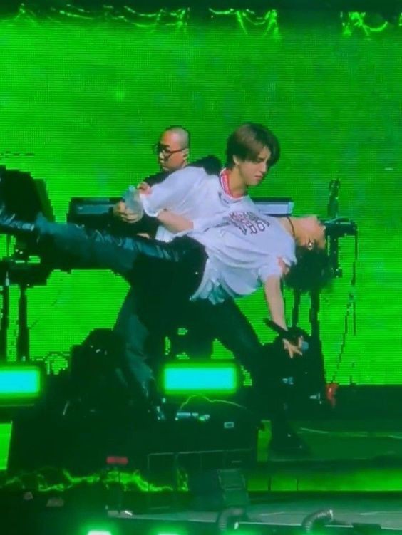 btskzarchive's tweet image. 