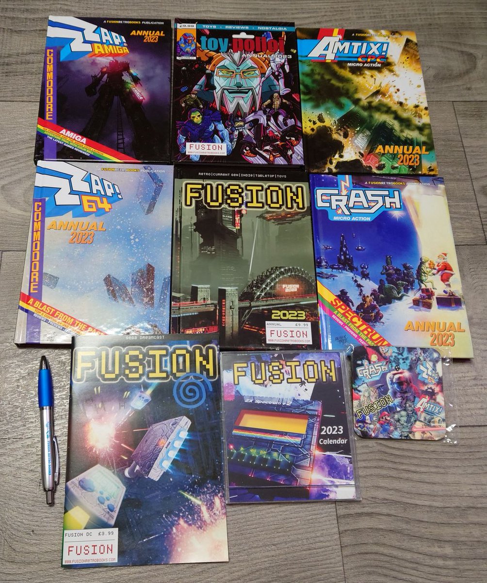 vesa271828's tweet image. #fusionretrobooks #annual2023 #calendar #retro #gaming #magazine #book