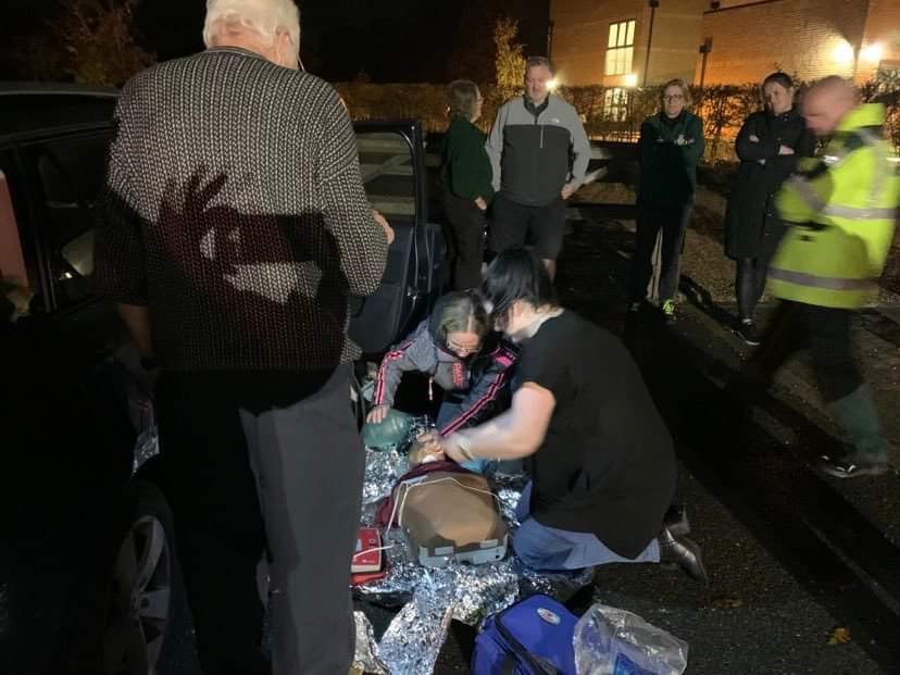 CFR_Danbury's tweet image. Training as we fight tonight. Out in the dark, poorly patient in a car who then suffered a cardiac arrest.