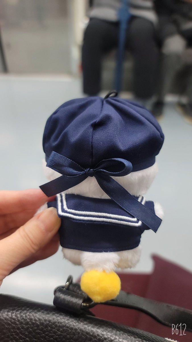 Army_BTS_Me's tweet image. @minsuring 드뎌 도착!!!!!
아침출근길에 데리고 나와 쟈철안에서 정식 눈맞춤!! 반갑다 민슈링!!