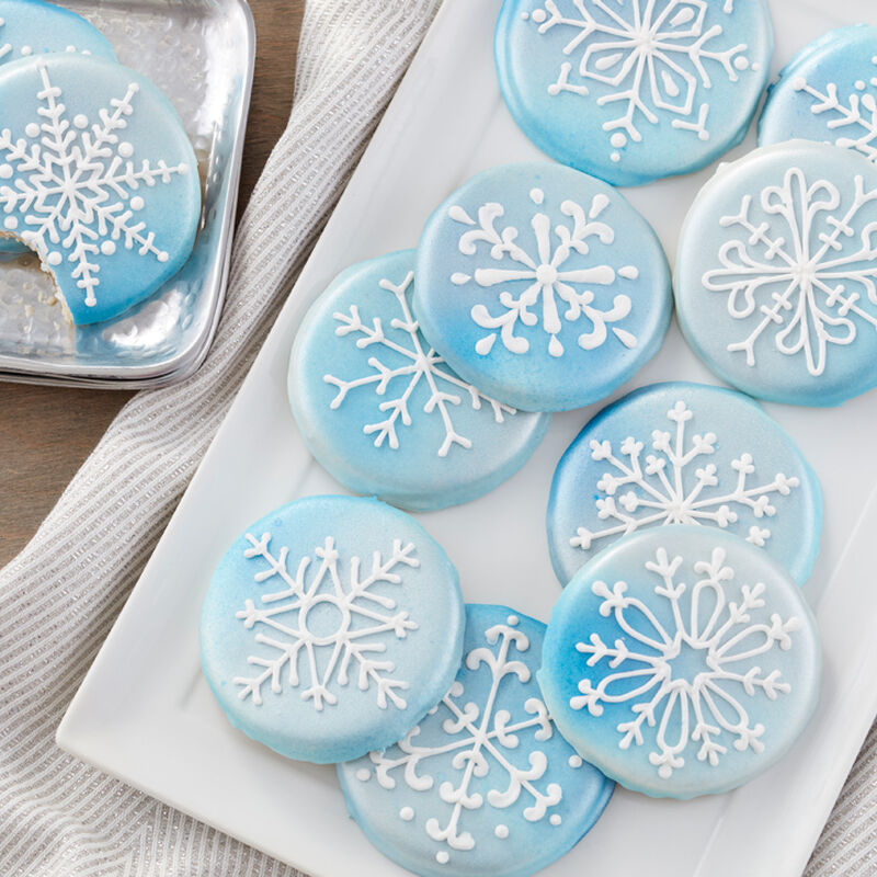 gentlesnowfall's tweet photo. Sets out some cookies. https://t.co/kCRSFVDSCk