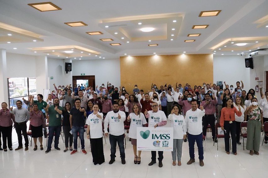 IMSSchiapas's tweet photo. El #IMSSChiapas y la Sección XIV del #SNTSS pusieron en marcha la Estrategia Nacional #IdentidadIMSS, que tiene como fin ser una herramienta de capacitación que coadyuve a cumplir con la misión institucional y sindical. https://t.co/rp9ZQFqOjI