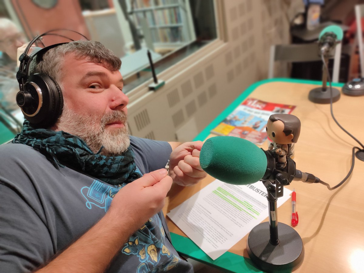 r2pradio's tweet photo. Avui si hem tingut #ElDuel . @RaulNCortes i en @jamqueTPM han desgranat #Ghostbusters https://t.co/CAQTkI5Uli