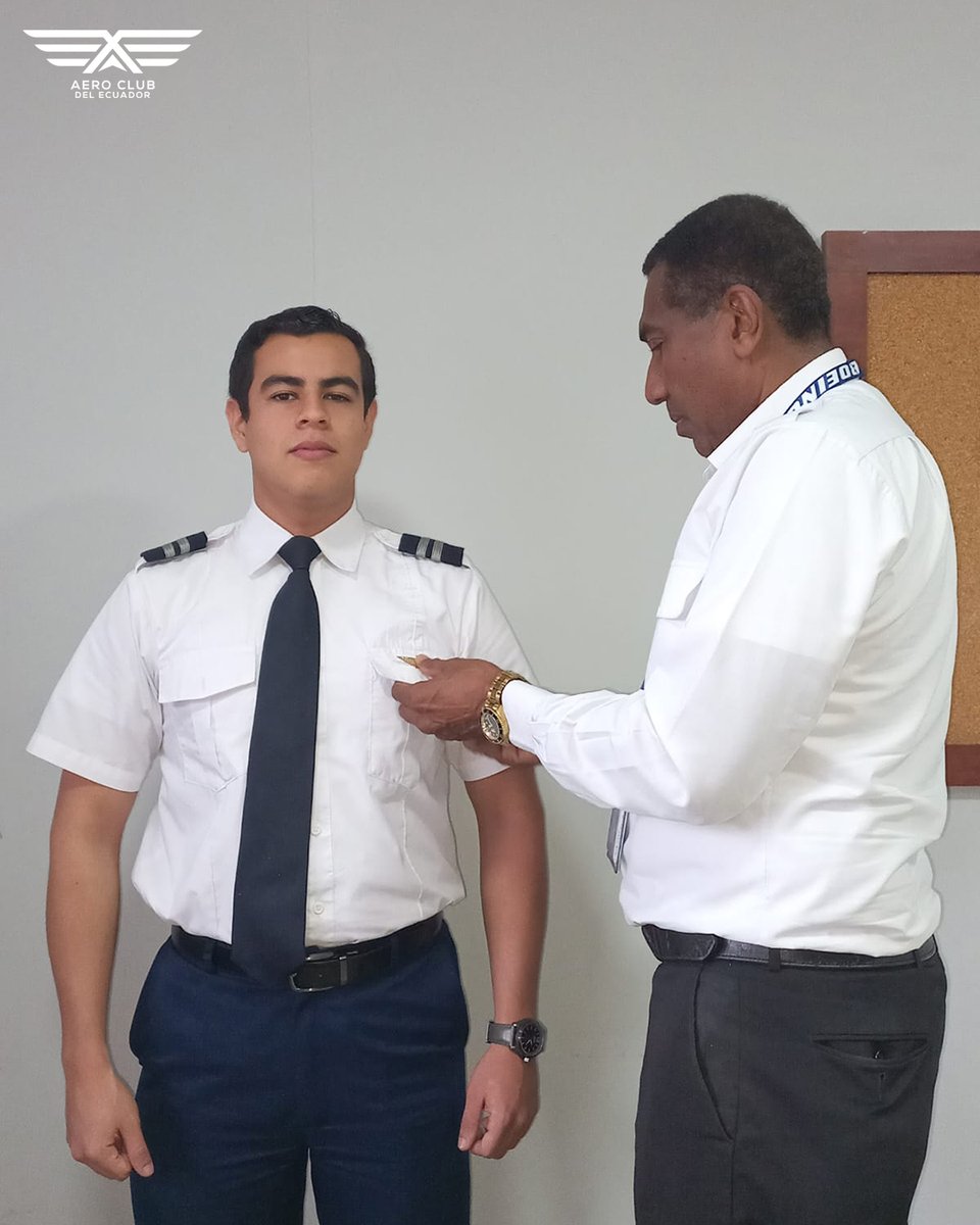 AeroClubEC's tweet photo. ¡Celebramos un nuevo logro en nuestra escuela! Nuestro alumno Johan Cruz, de la promoción #130 de nuestro curso de #PilotosPrivados, realizó el día de hoy su chequeo de privado de manera exitosa. https://t.co/X660KQfpN9