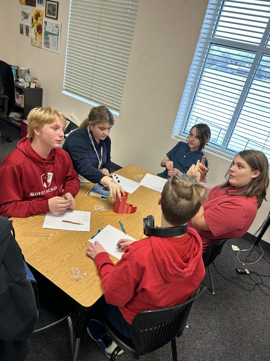 MsFernelius's tweet photo. Starting DND club today! Building characters! 

#dnd #dndclub #historyteacher #jrhigh #utahed @nickiatquest @QuestJrHS https://t.co/rBwrK1QfqY