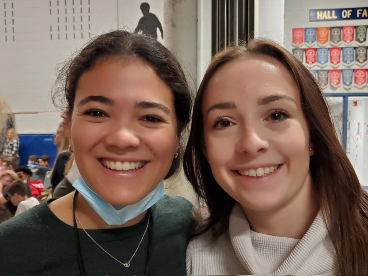 MikeW_OutdoorEd's tweet photo. My visits to #DDSB and #DCDSB schools have begun. Thank you our Associate Teachers who mentor our @OT_FED teacher candidates. #education #OntarioTech https://t.co/QhrlgvcSQL