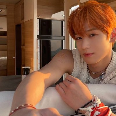 itsfeixian's tweet photo. — @itsfeixian 

was born in 01.01.01
any pronouns 

fragile, pls be careful https://t.co/Qmv5bmPQ4k