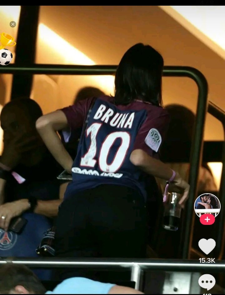 NeymarJRBL's tweet photo. O Bruna Marquezine era só uma dm pro Neymar, a gente precisa dessa hexa 🥺 https://t.co/TebAfdhr7n