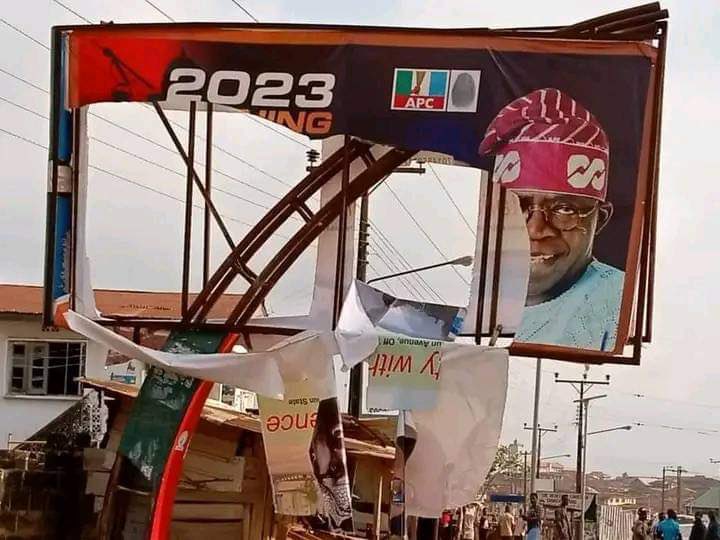dipoaina1's tweet photo. APC posters been vandalized by PDP in Osun state
Ladies and gentlemen we have a new Hitler as governor of Osun state.
#AdeDancer
@AAdeleke_01 https://t.co/SIvUwPVZ1n
