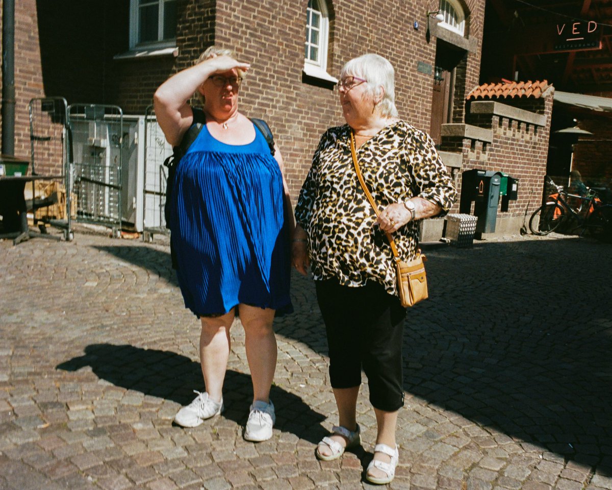 NightOwlVision's tweet photo. A little photo dump of the wonderful people of Lund
#filmphotography #FilmIsNotDead #shootfilm #leica #leicam6 #LeicaCamera #kodan #kodakportra400 #portra400 #streetphotography #streetphotographerscommunity #streetphotographers #filmshooters #buyfilmnotmegapixels #ishootfilm https://t.co/uic3bbMQEk