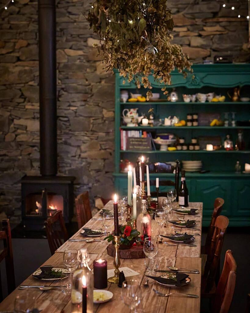 A few gorgeous photos of our Samhain Supper Club last month by the very clever @sharoncosgrovephotography 

Looking back at these is getting me super excited for our Winter Solstice supper clubs - which unbelievably start next Thursday! The space feels d… instagr.am/p/Clg9QGRDt1j/