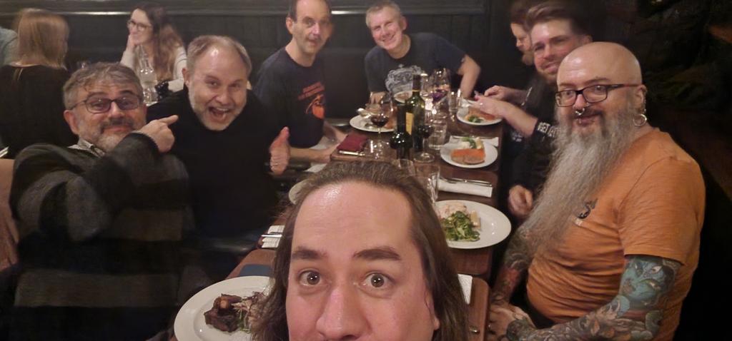 Having a customer in London, randomly ran into these folks at dinner :)
<a href="/ICooper/">Ian Cooper</a> <a href="/hannes_lowette/">Hannes Lowette \r\n @ 🏡</a> <a href="/dylanbeattie/">Dylan Beattie has gone to BlueSky</a> <a href="/ziobrando/">Alberto Brandolini</a> and friends :)