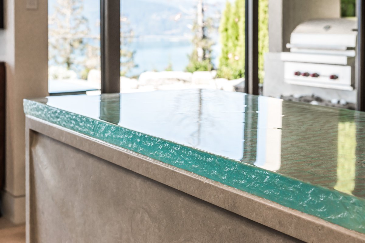 NathanAllan's tweet photo. Hollingsworth Thick Glass Countertop
Design: @hollingswortharchitecture
Photo: @suzannerushton
Installer: @horizonglass
Implementation: Rusco Enterprises, West Vancouver
Full project at:
https://t.co/KnylA5HzDt
#glasstops #countertops #tabletops #interiordesign #architecture https://t.co/lhifBYetxm