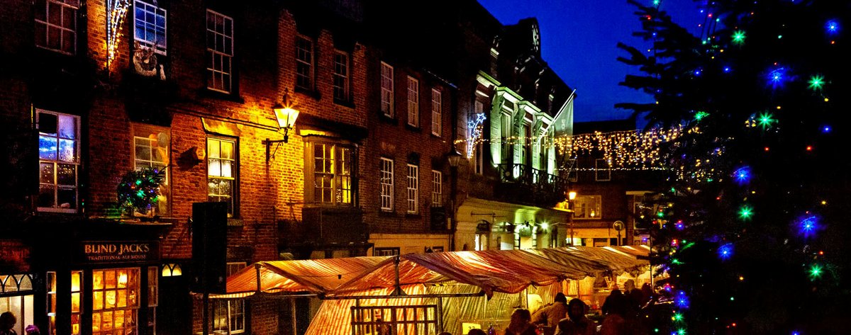 VisitHarrogate's tweet photo. #Knaresborough in the #Harrogatedistrict looks forward to welcoming you this festive season, with a series of events guaranteed to get you feeling gloriously Christmassy 🎄 Find out more👉 https://t.co/gFnb4Ygy4i 🎄 #MyHarrogateChristmas #christmas #christmas2022 📷Charlotte Gale https://t.co/nRcyfhVe1z