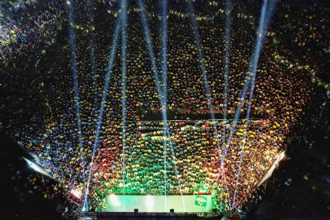ShawkatMahmud7's tweet photo. Bangladeshi Brazil fan  are enjoying @CBF_Futebol vs Switzerland match.@ESPNFC @espn @neymarjr @FIFAcom 
#Brazil #FIFAWorldCupQatar2022 https://t.co/adO0US2z8I