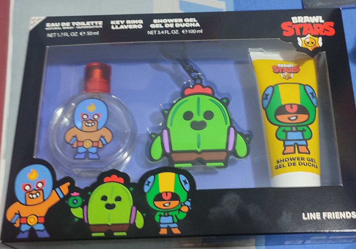 AndezNewz's tweet photo. Pues puedo decir que por fin tengo algo de "merch" si podemos contar al llavero como eso. :) https://t.co/jws2lzxuMw